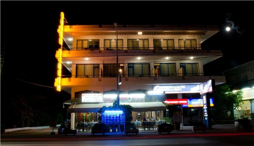 Hotel Oscar Igoumenitsa Esterno foto